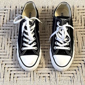 Black Converse All Star Mens size 5, Woman’s size 7